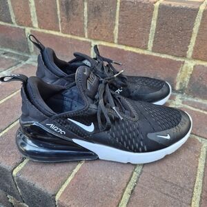 Nike Air Max 270